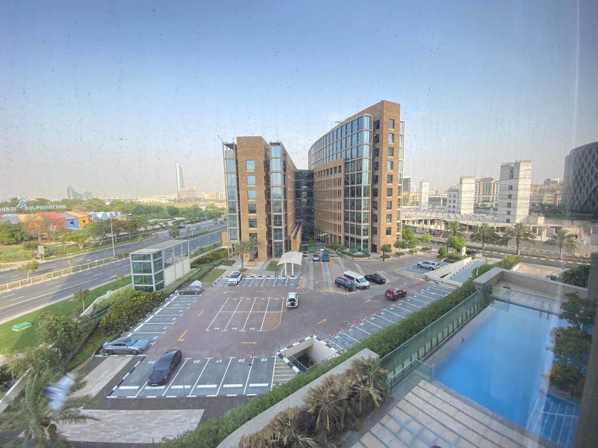 Apartment Svizona Designer Spacious Studio, Hyatt Regency Creek Heights Residences Dubai
