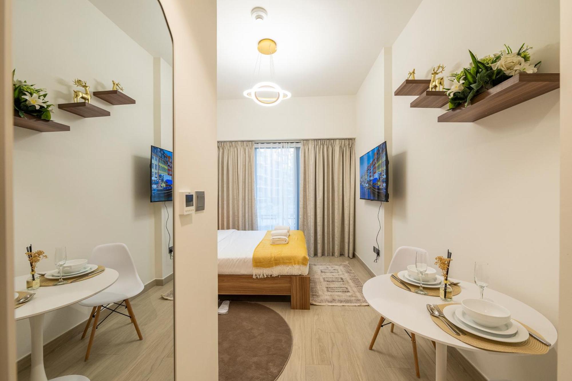 Elegant By Skylight At Azizi Riviera 41 *