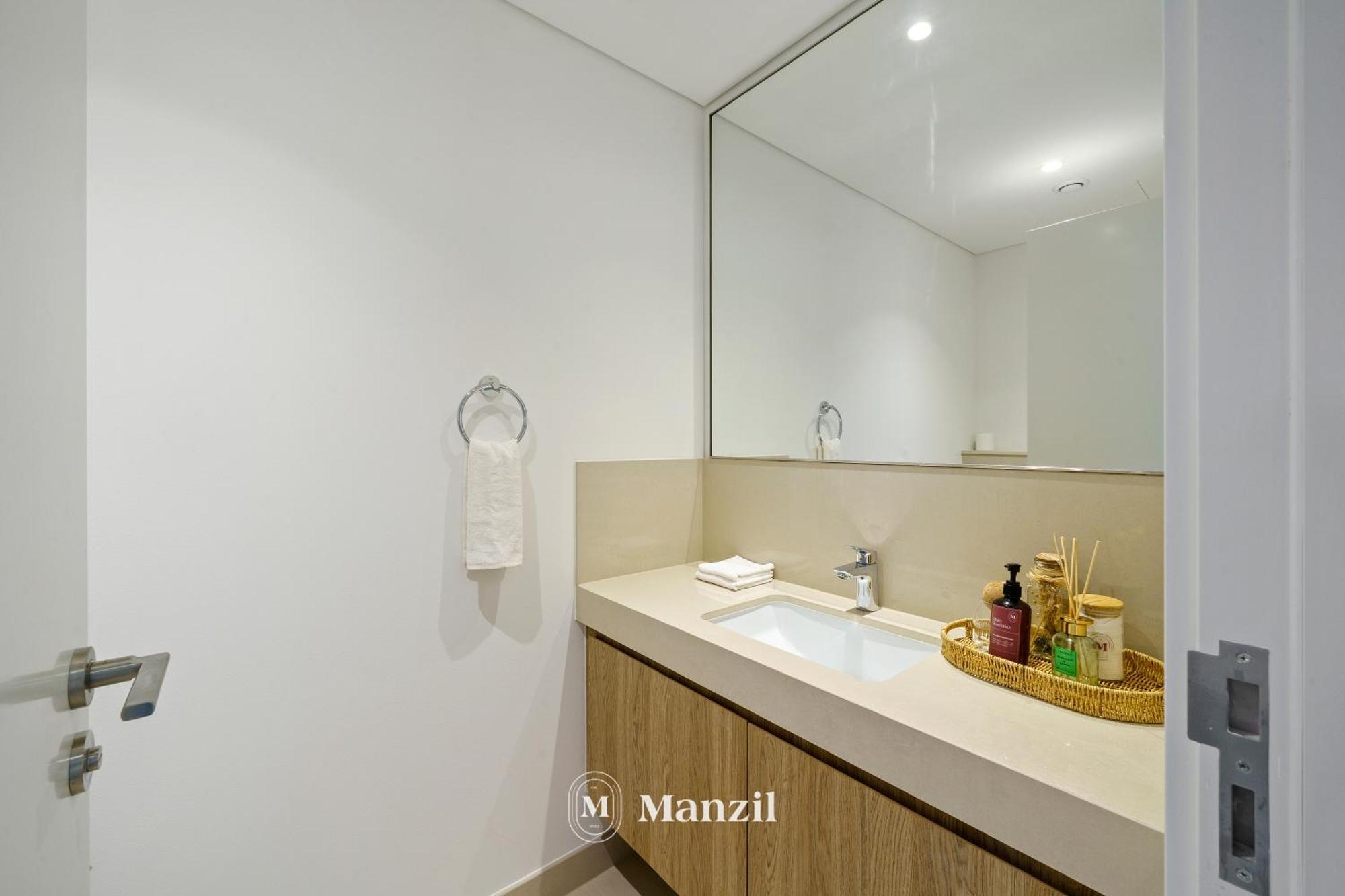 Apartment Manzil - 2br In Downtown Views With Direct Access To Mall *