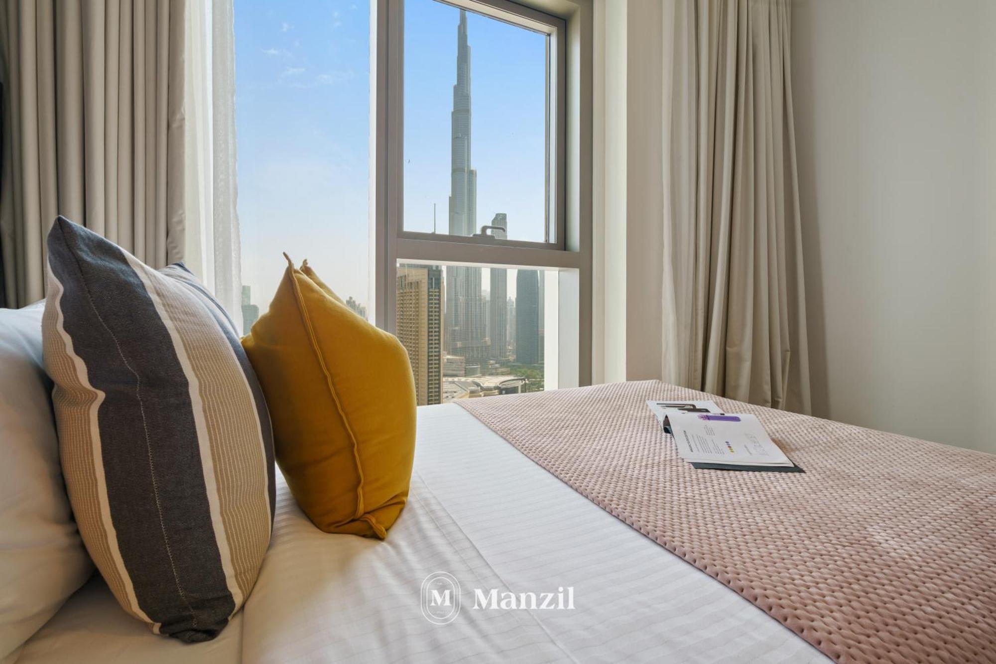 Apartment Manzil - 2br In Downtown Views With Direct Access To Mall Dubai