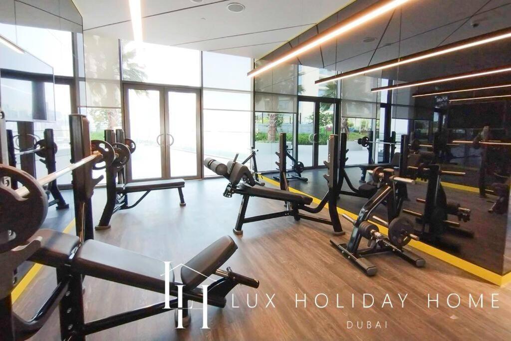 Lux The Aykon * Dubai
