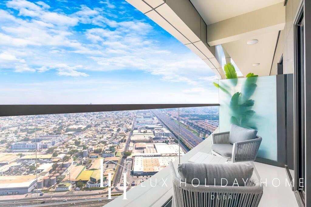 Lux The Aykon * Dubai
