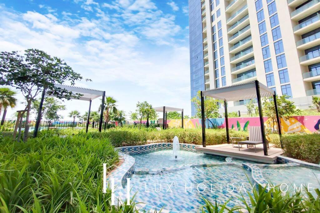 Apartment Lux The Aykon Dubai