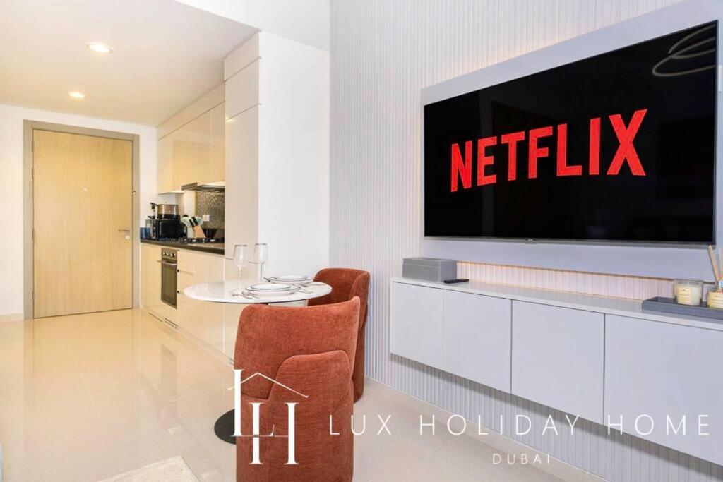 Lux The Aykon Apartment Dubai