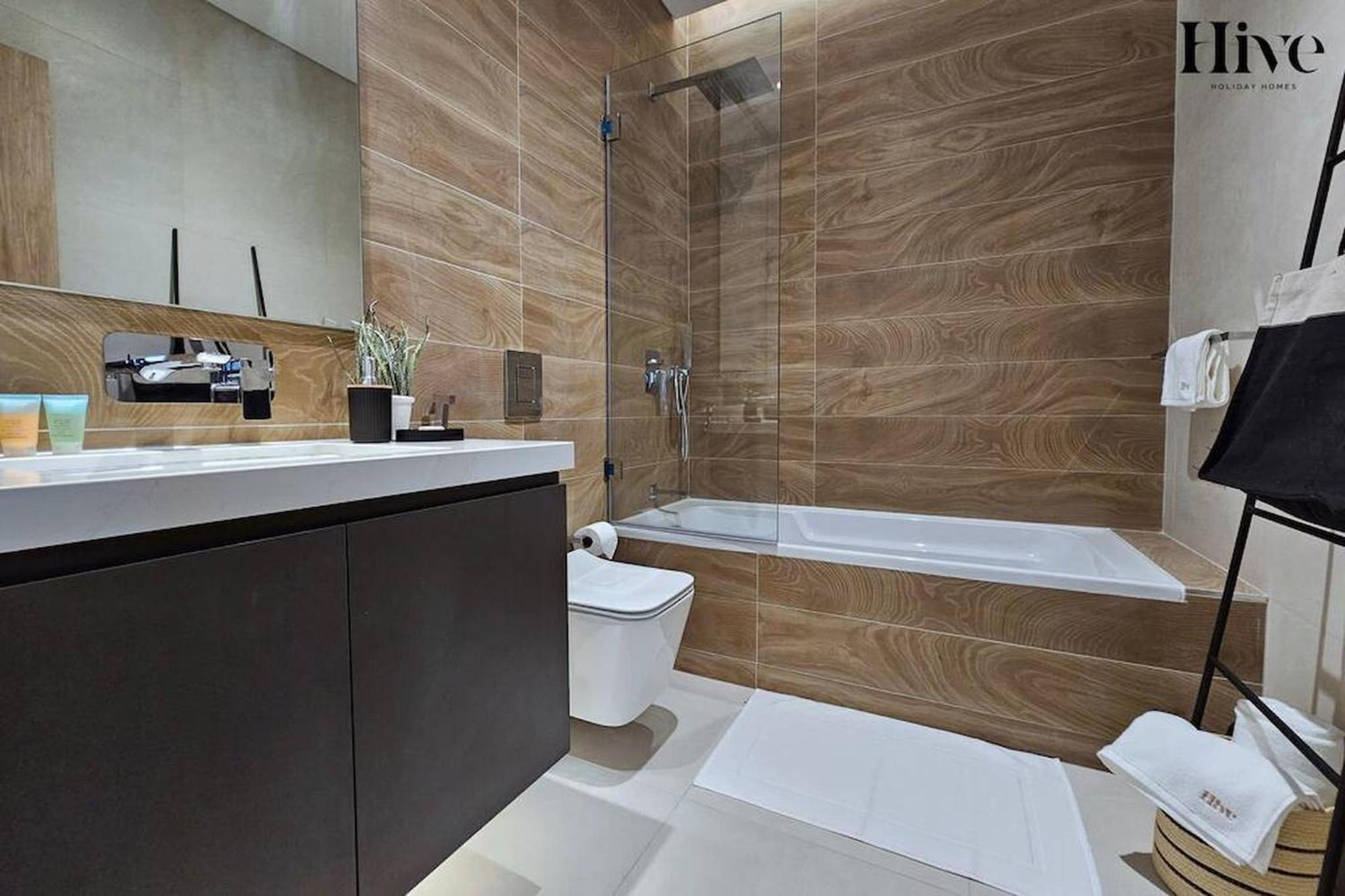 7 By Aurora 110 Apartment Dubai