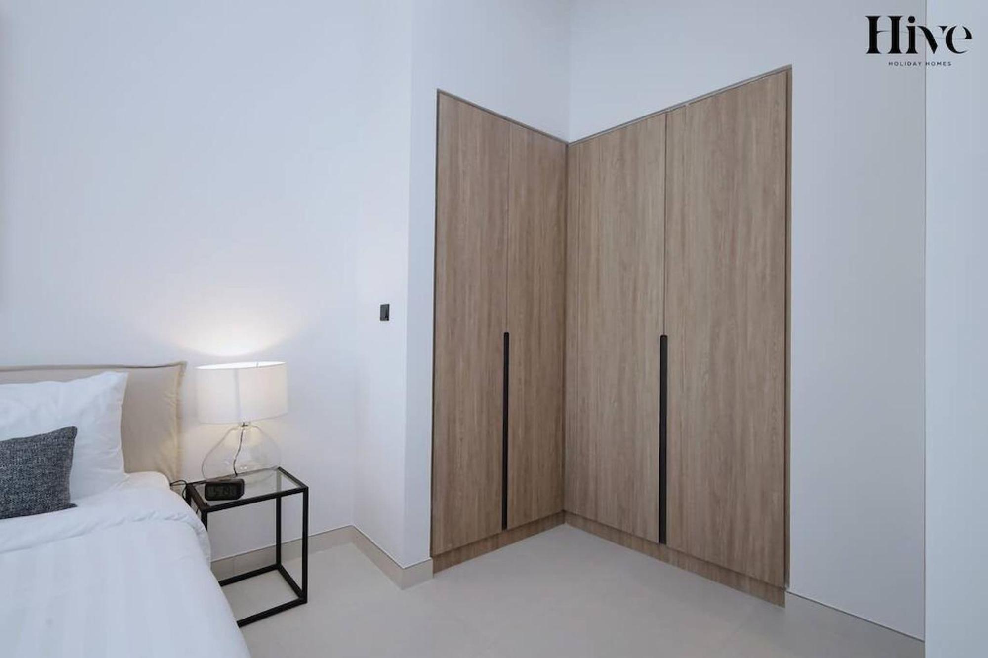 7 By Aurora 110 Apartment *