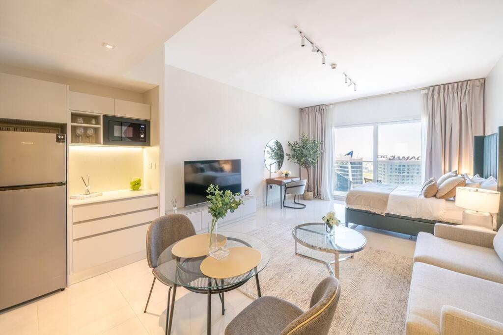 Apartment Stunning High Floor In Businessbay Dubai