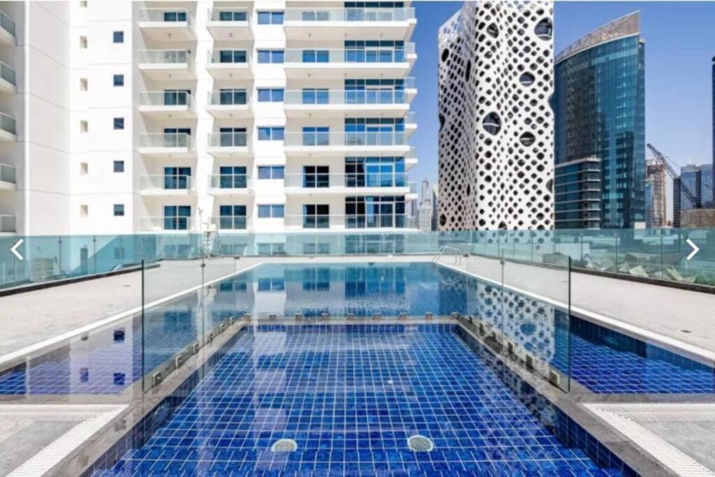 Stunning High Floor In Businessbay * Dubai