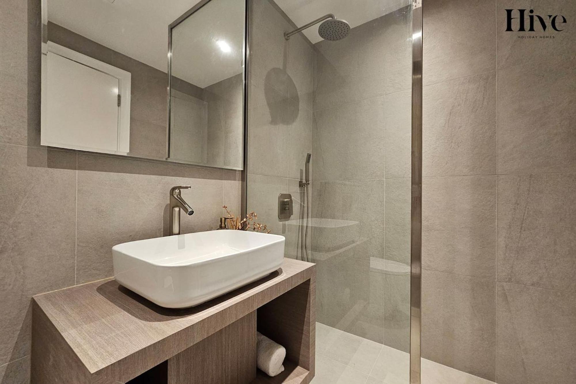 Luxury 3 Bedroom With Golf Course Views * Dubai