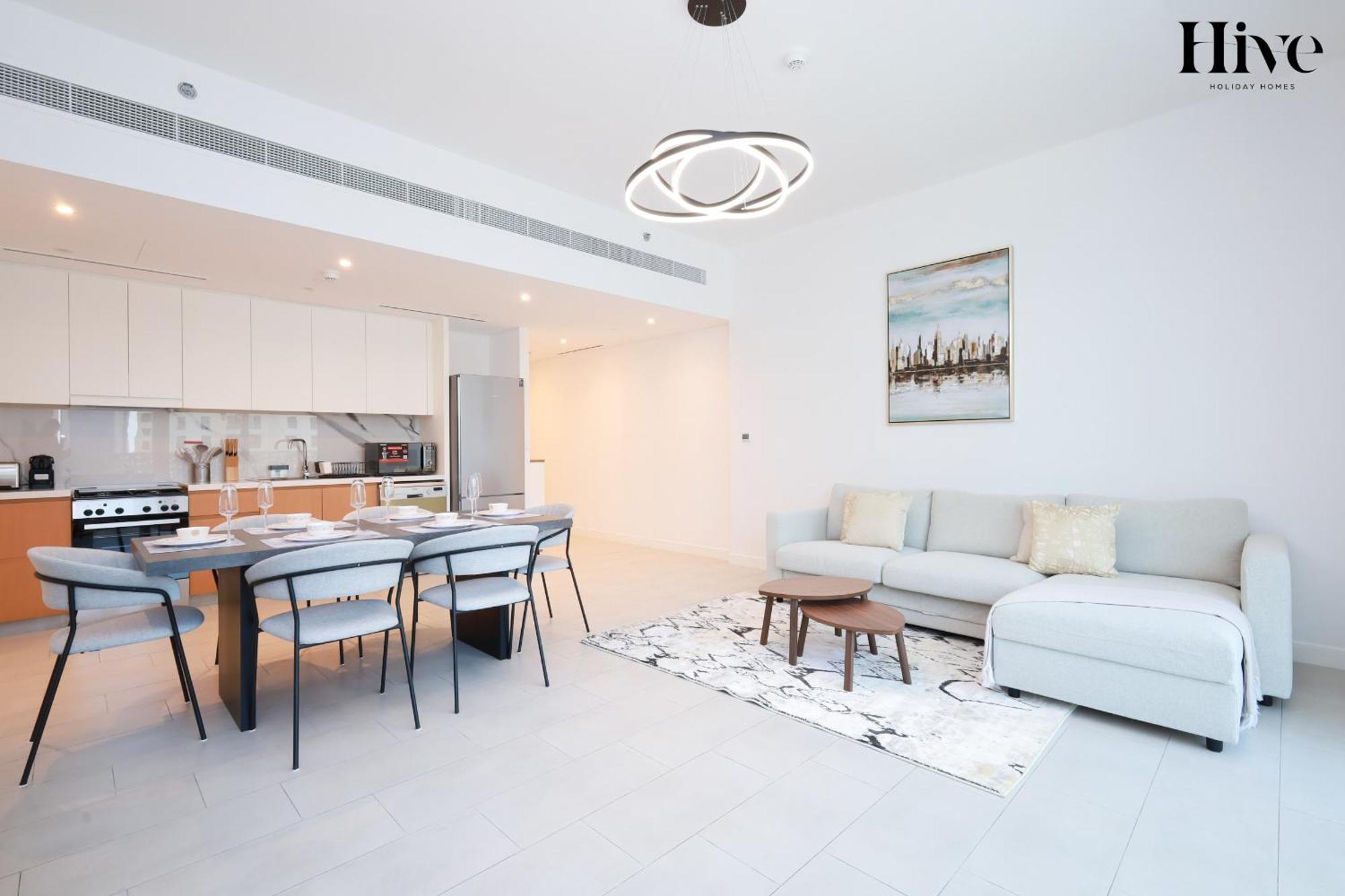 Beautiful 1 Bed In La Vie With Private *