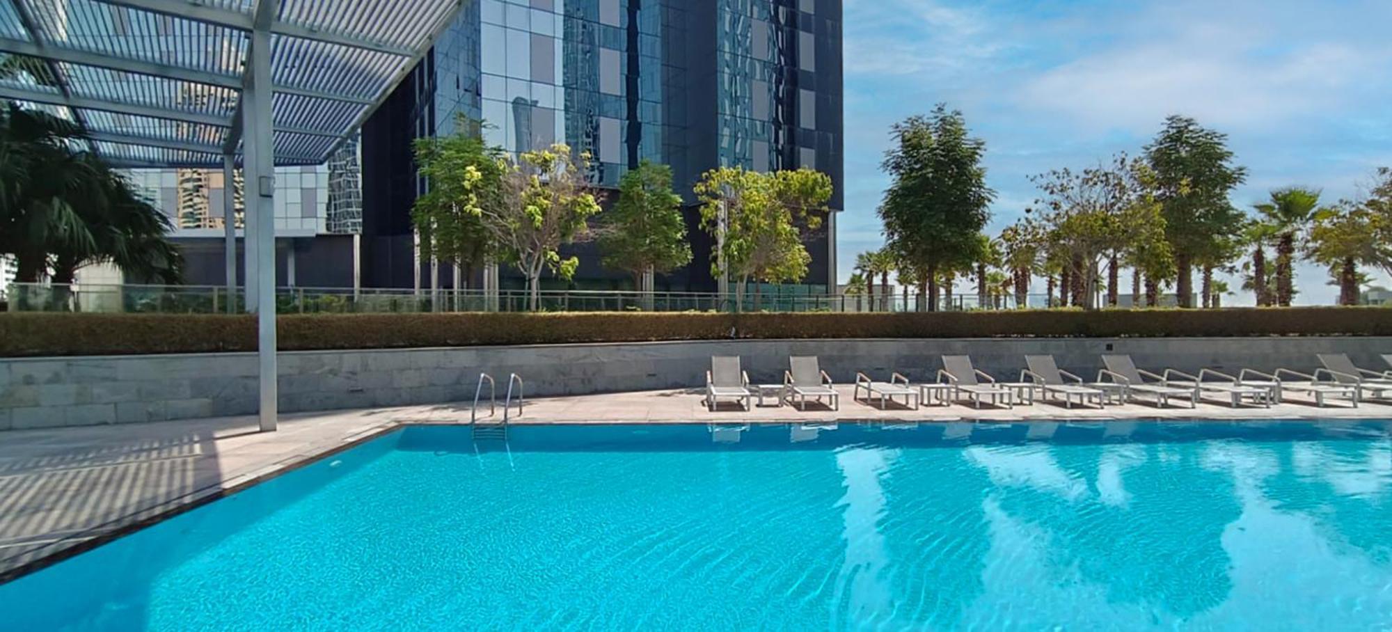 Easy Access To Metro - 1br In Park, Difc - Allsopp&allsopp