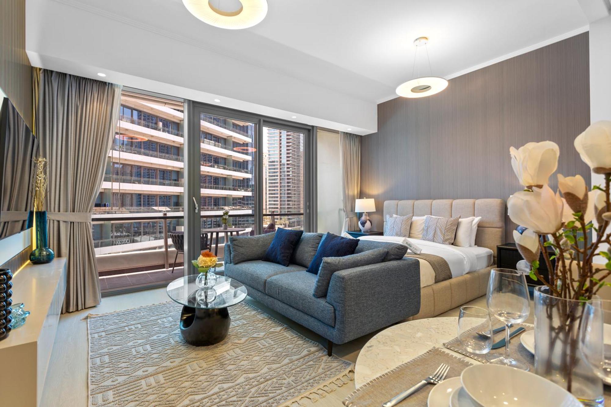 Apartment Stylish With Premium Features In Marina *