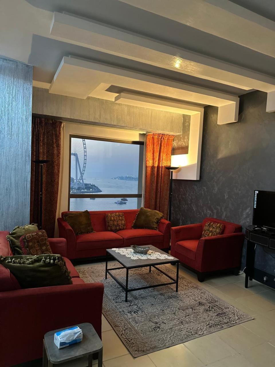 - Jbr Front, Full Sea View - Majestic Luxe - 2br - Sleep 5 - For Families & Couples Only Apartment