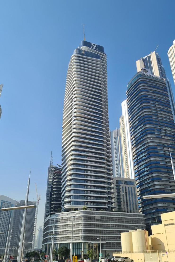 Rh- Elevated Living, Modern 1br Oasis At Rp Heights Walk Away To Mall Dubai