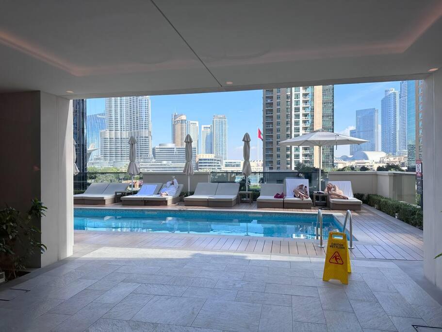 Apartment Chic 2br At Act One Act Two Near Burj Khalifa 3504