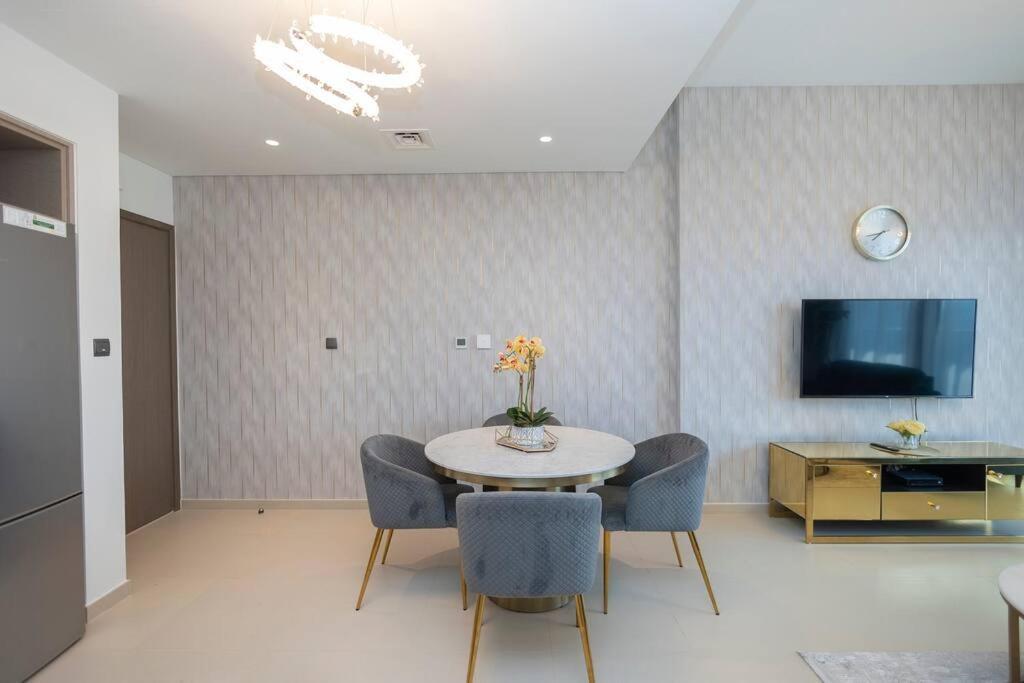 Chic 2br At Act One Act Two Near Burj Khalifa 3504 Apartment Dubai
