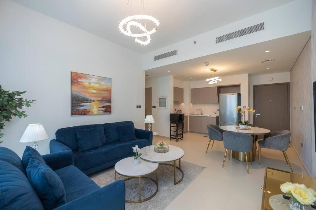 Chic 2br At Act One Act Two Near Burj Khalifa 3504 * Dubai