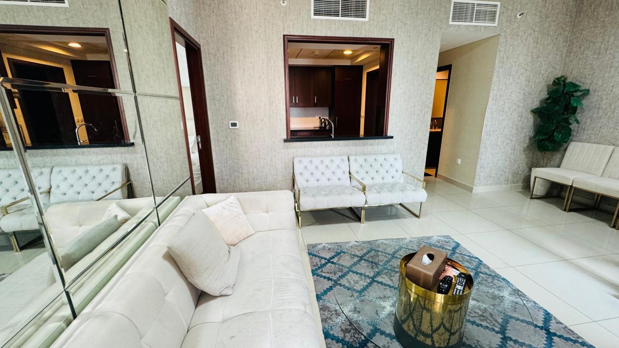 The Most Luxury In 29 Boulevard Tower In The Centre Of Near All Attractions * Dubai