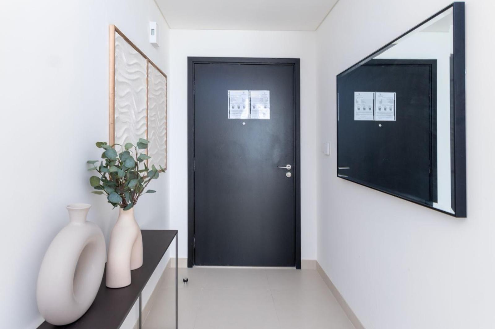 Apartment Luxury Escapes - Stylish 2br With Balcony In Burj Crown Downtown Dubai