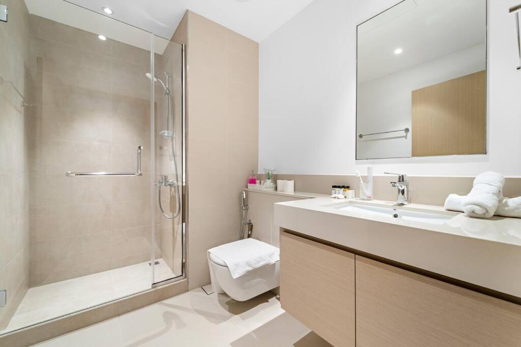 First Class 3br Luxurious & Elegant Retreat Dubai