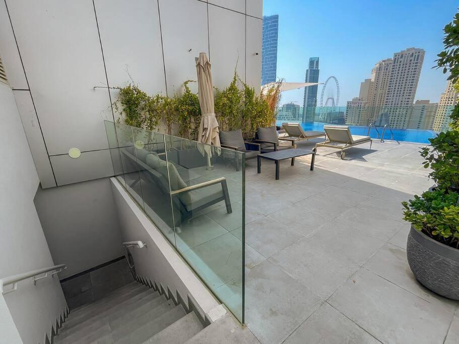 First Class 1br Majestic Marina Escape