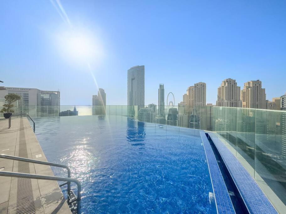 First Class 1br Majestic Marina Escape * Dubai