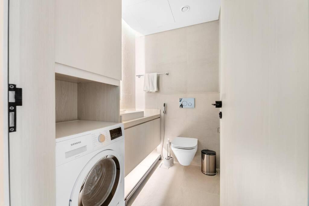 First Class 1br Majestic Marina Escape