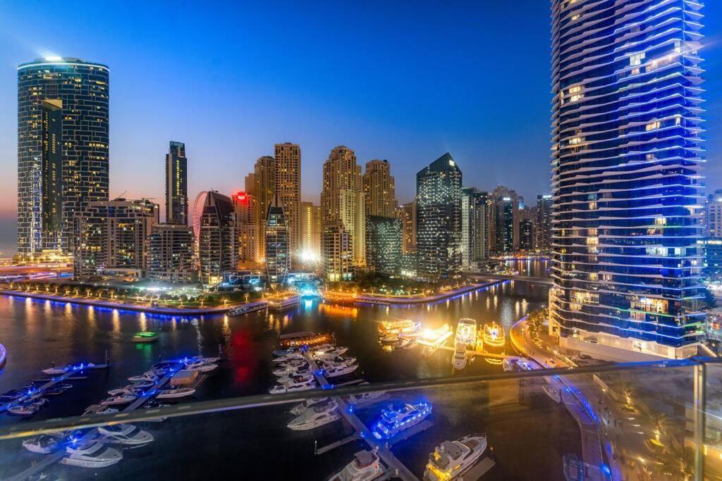 First Class 1br Majestic Marina Escape Apartment *