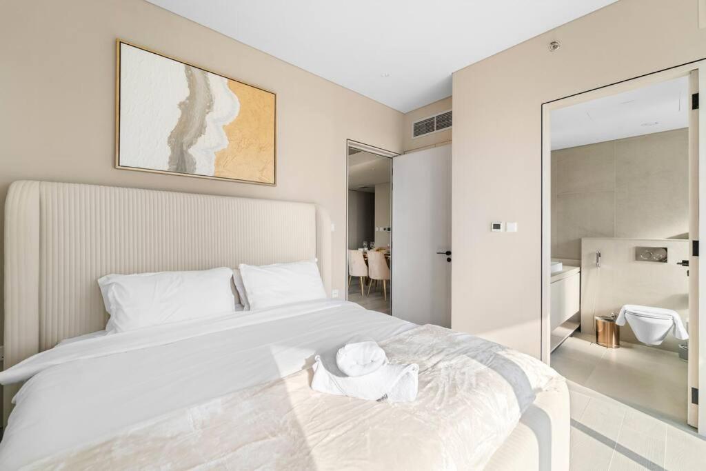 Apartment First Class 1br Majestic Marina Escape