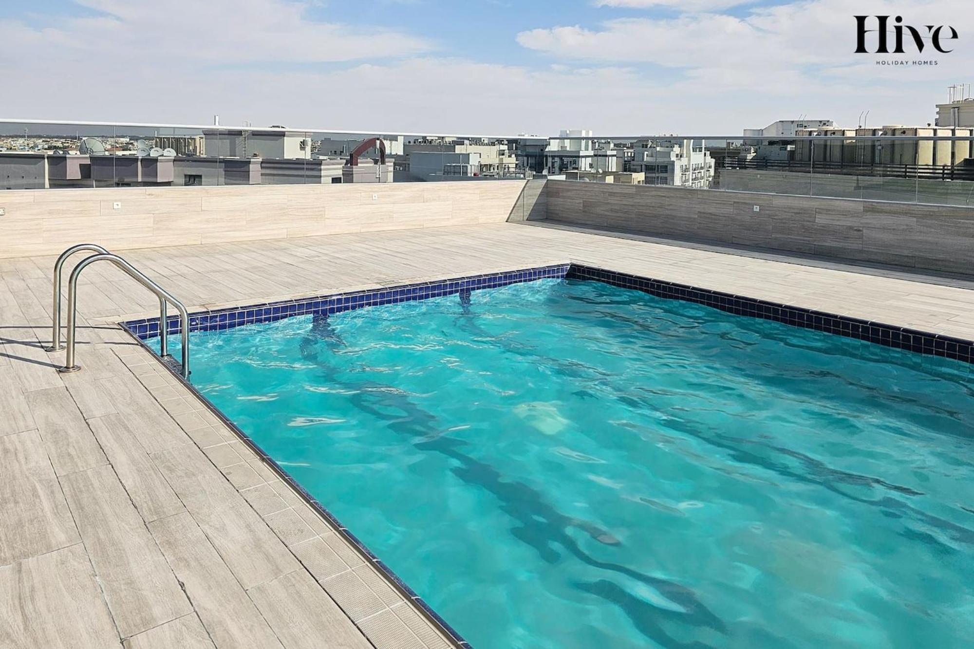 Modern 1 Bed In Al Warqa Apartment