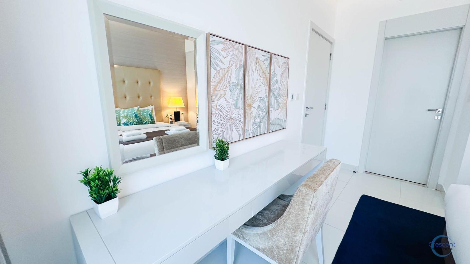 Chic One Bedroom Near Mall In Damac Voleo *