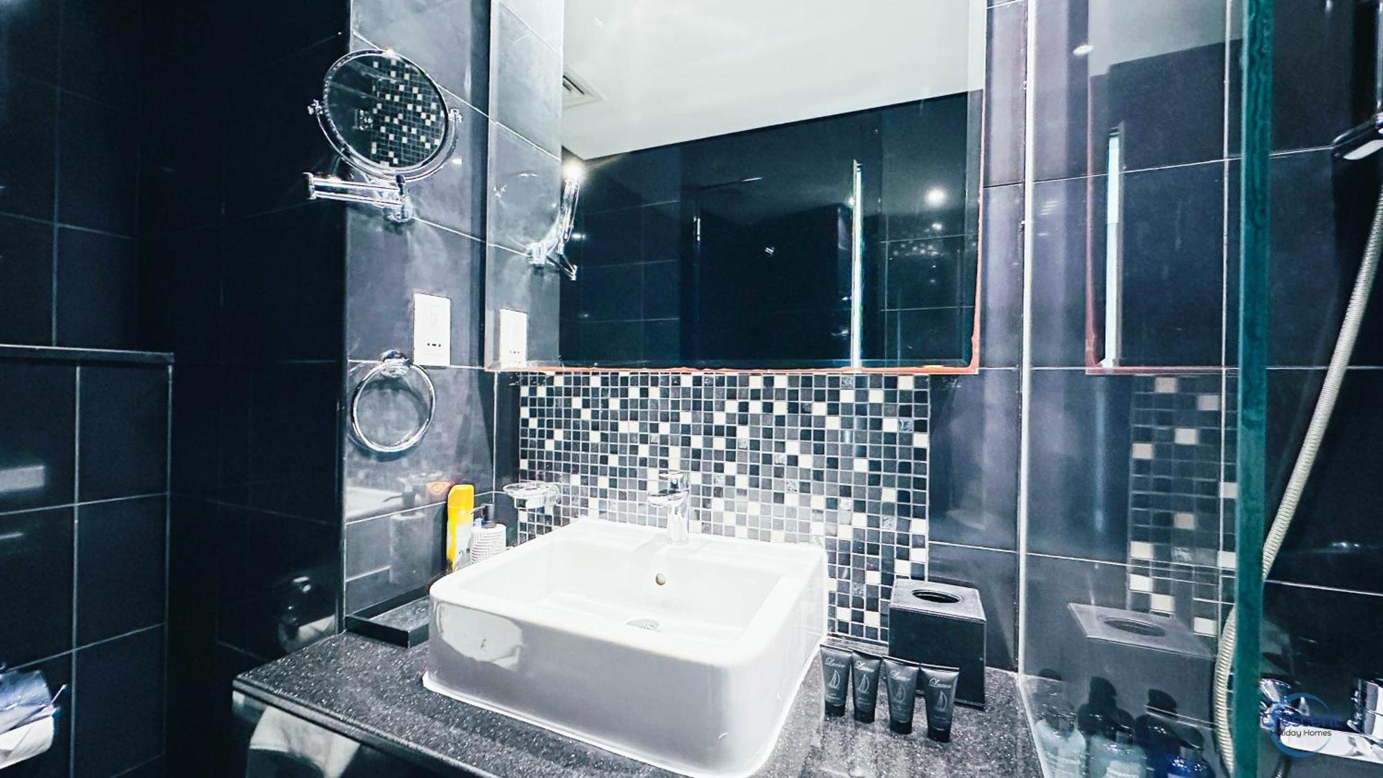 Chic One Bedroom Near Mall In Damac Voleo Apartment Dubai