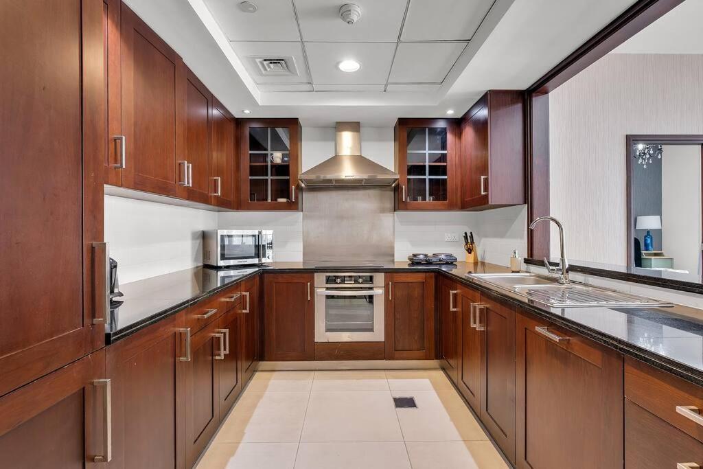 Bellavista 1 Bedroom Full Burj Khalifa View 29 Boulevard Downtown * Dubai