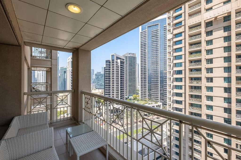 Bellavista 1 Bedroom Full Burj Khalifa View 29 Boulevard Downtown Apartment *