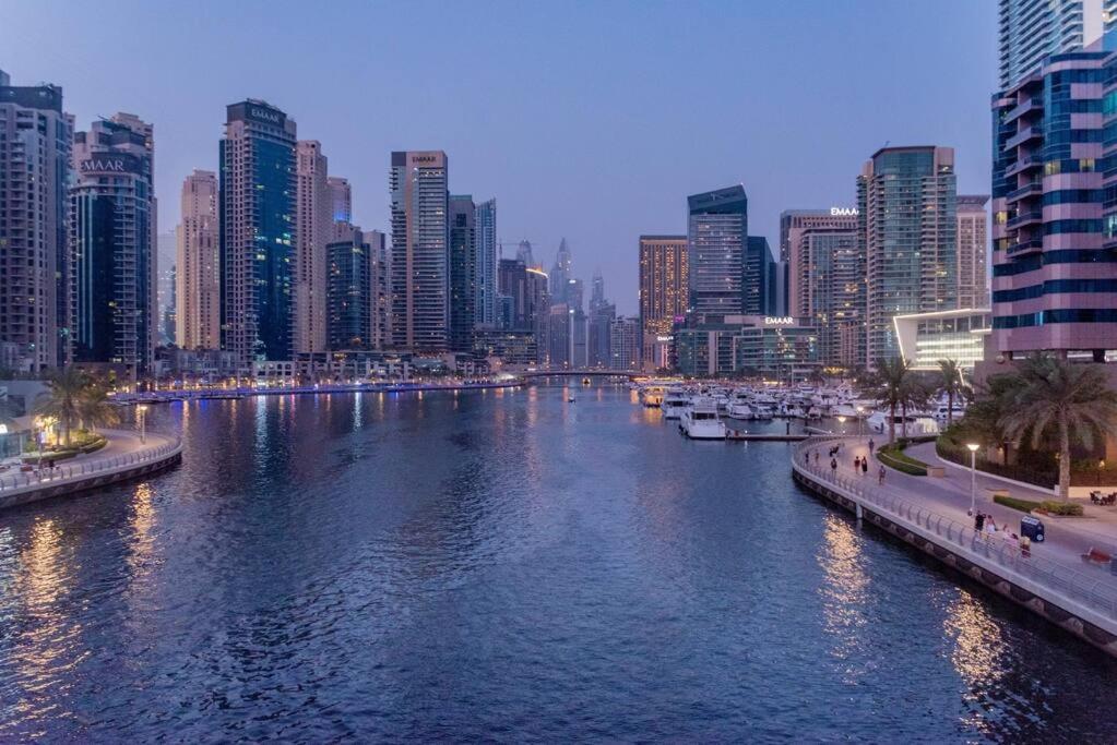 Apartment First Class 4br Great Views Over Marina
