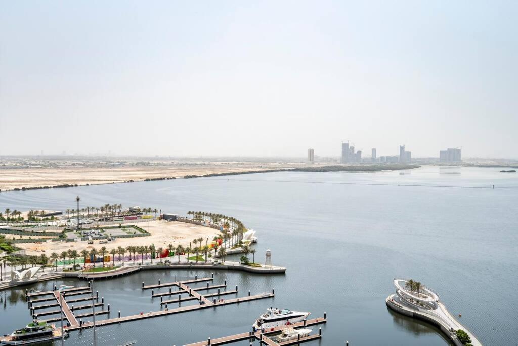 Luxury 1 Bedroom - Creek Harbour Apartment *