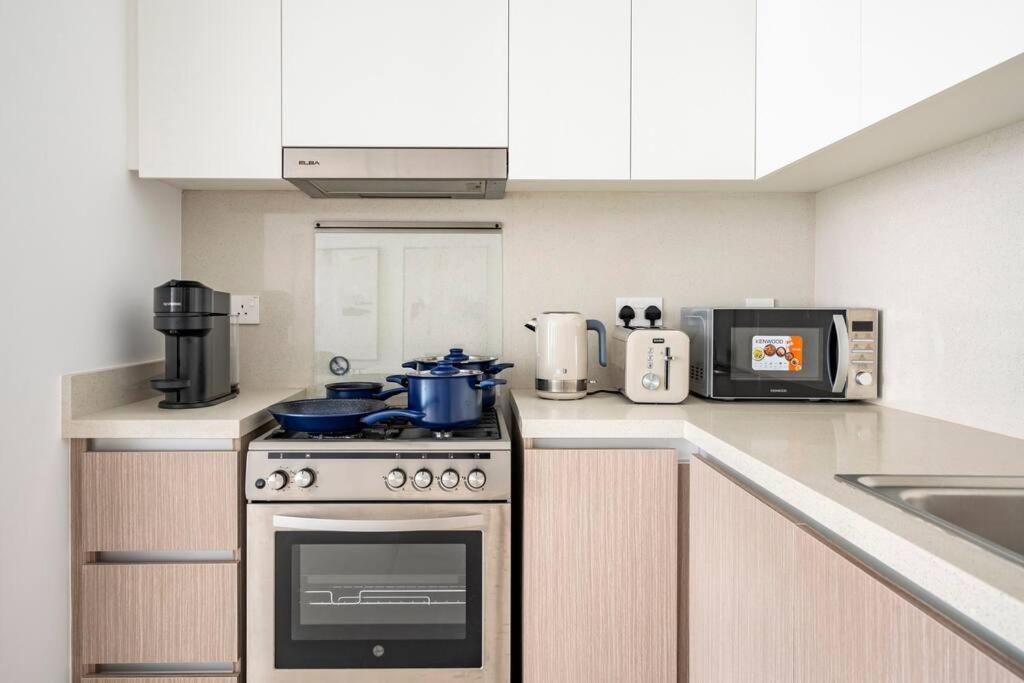 Apartment Luxury 1 Bedroom - Creek Harbour *