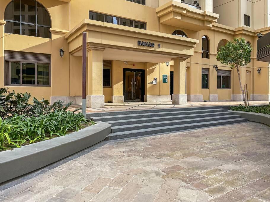 First Class 3br Wheel & Access Apartment *