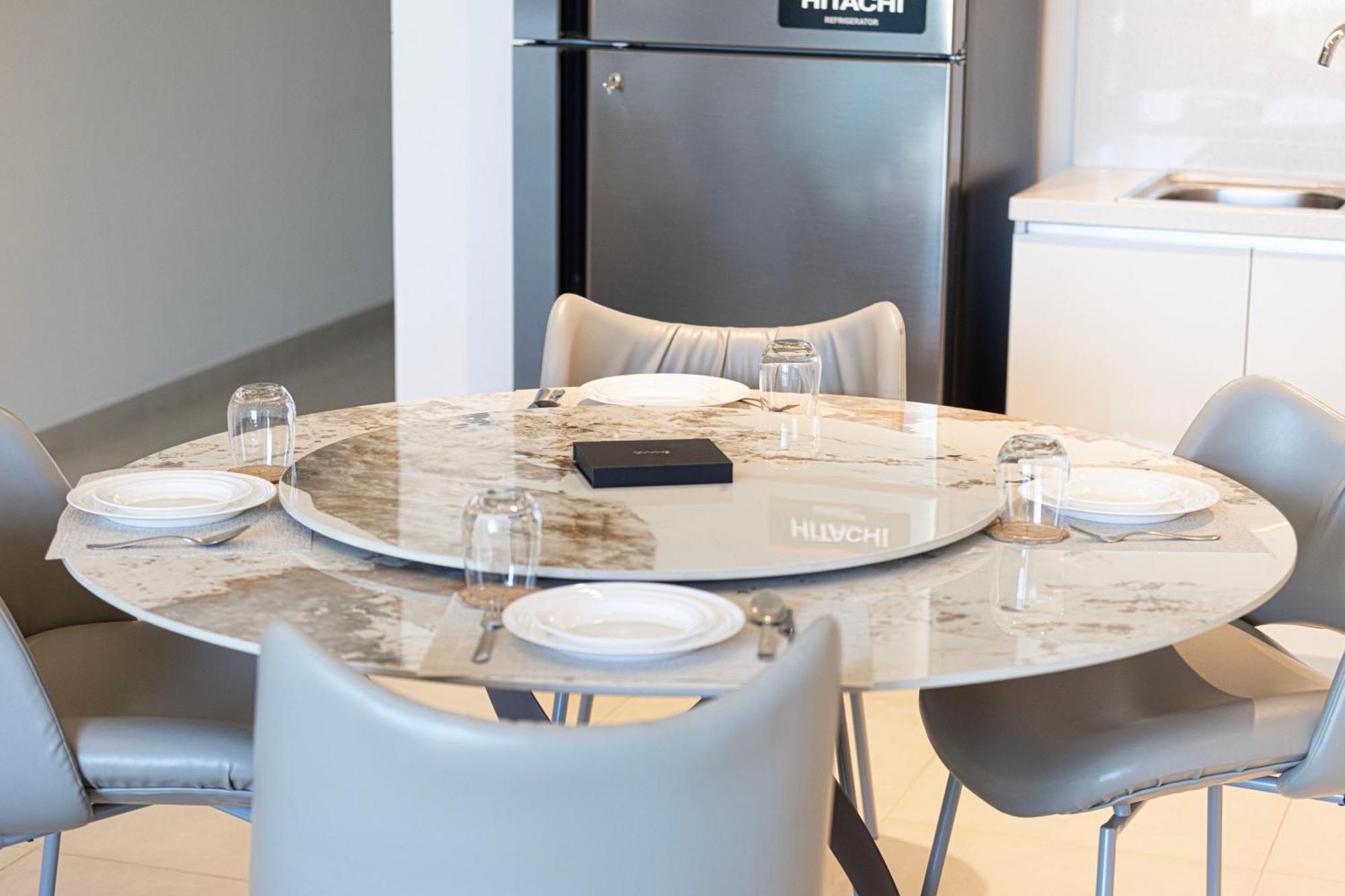 Apartment Magnificent - New 2br In Downtown Views *