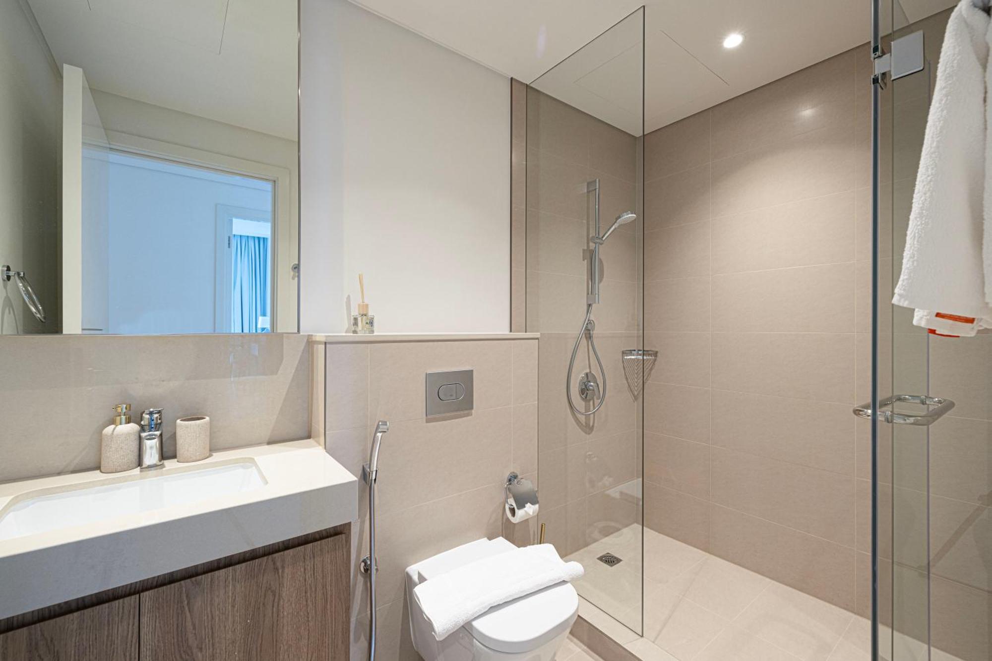 Magnificent - New 2br In Downtown Views Dubai