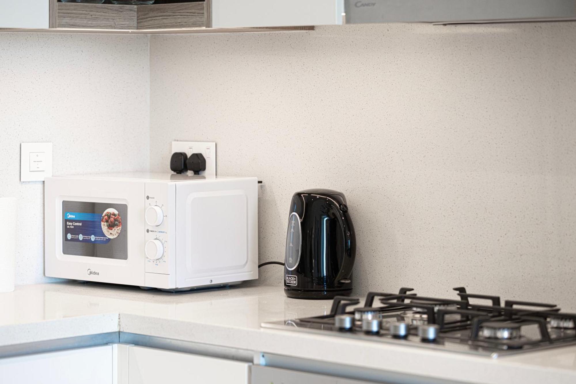 Magnificent - New 2br In Downtown Views