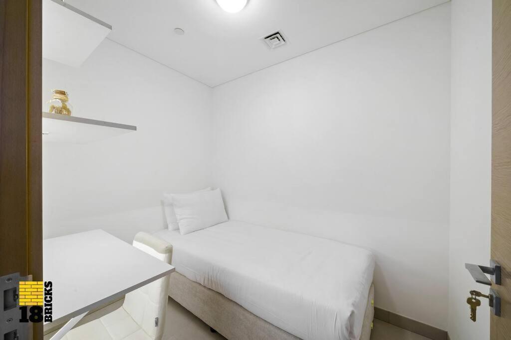 Spacious And Comfort At Sobha Waves *