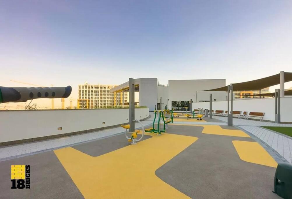 Apartment Spacious And Comfort At Sobha Waves *