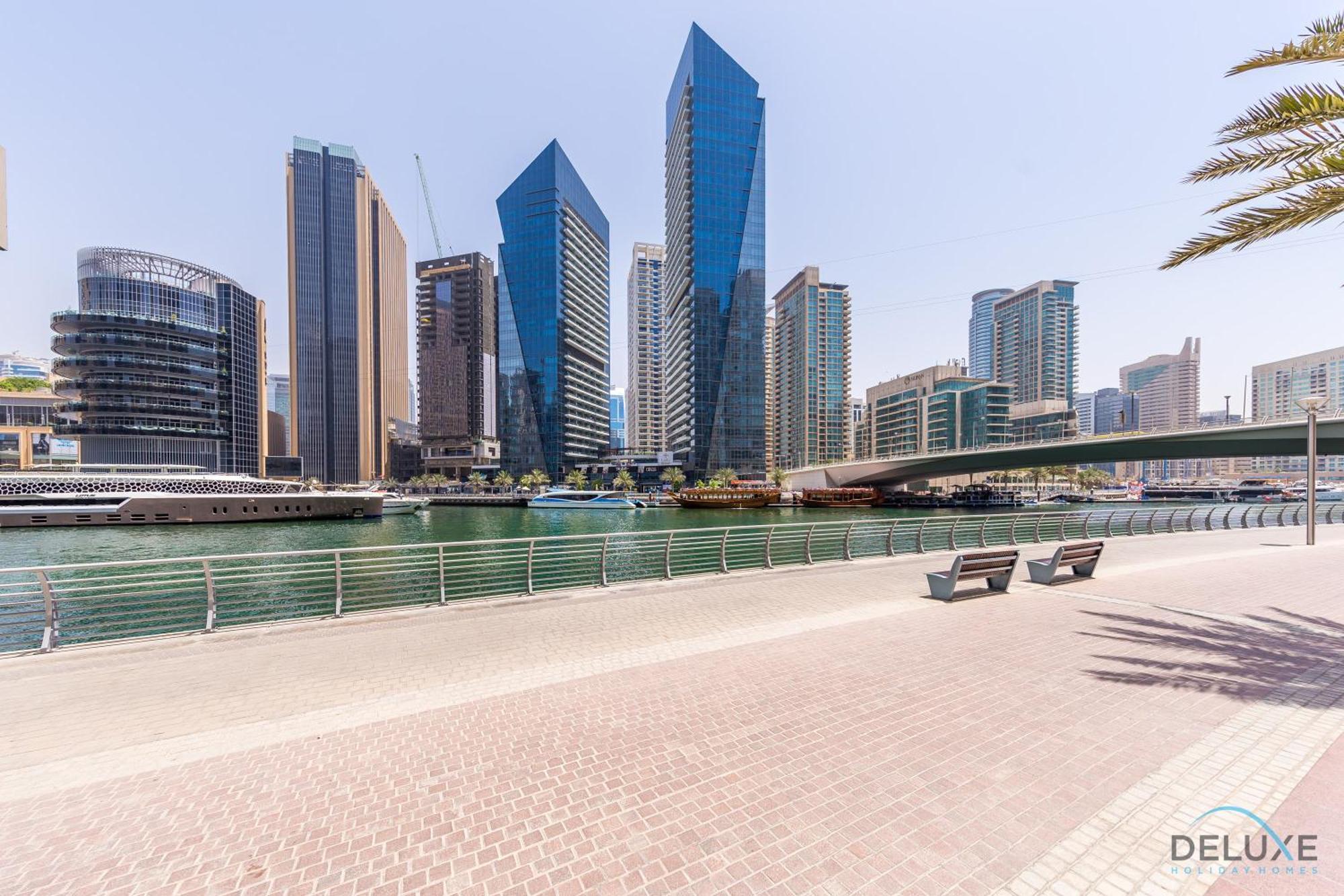 Luxurious 1br In Marina Quay West, Marina By Deluxe Homes Apartment