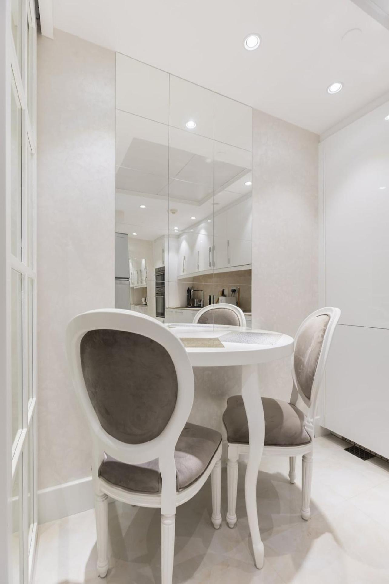 Luxurious 2-bd Gem In Jbr Elegant & Compact Bliss Dubai