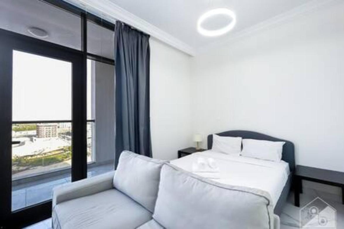 Apartment Cozy Spacious With Balcony Dubai