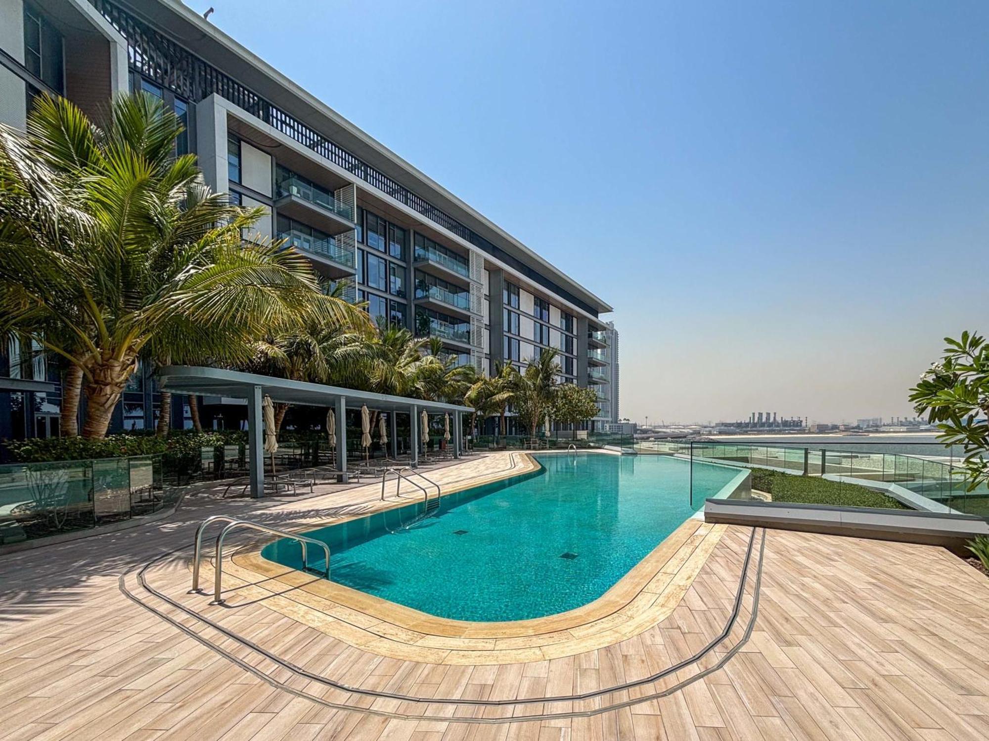 Frank Porter - Bluewaters Residences Building 5