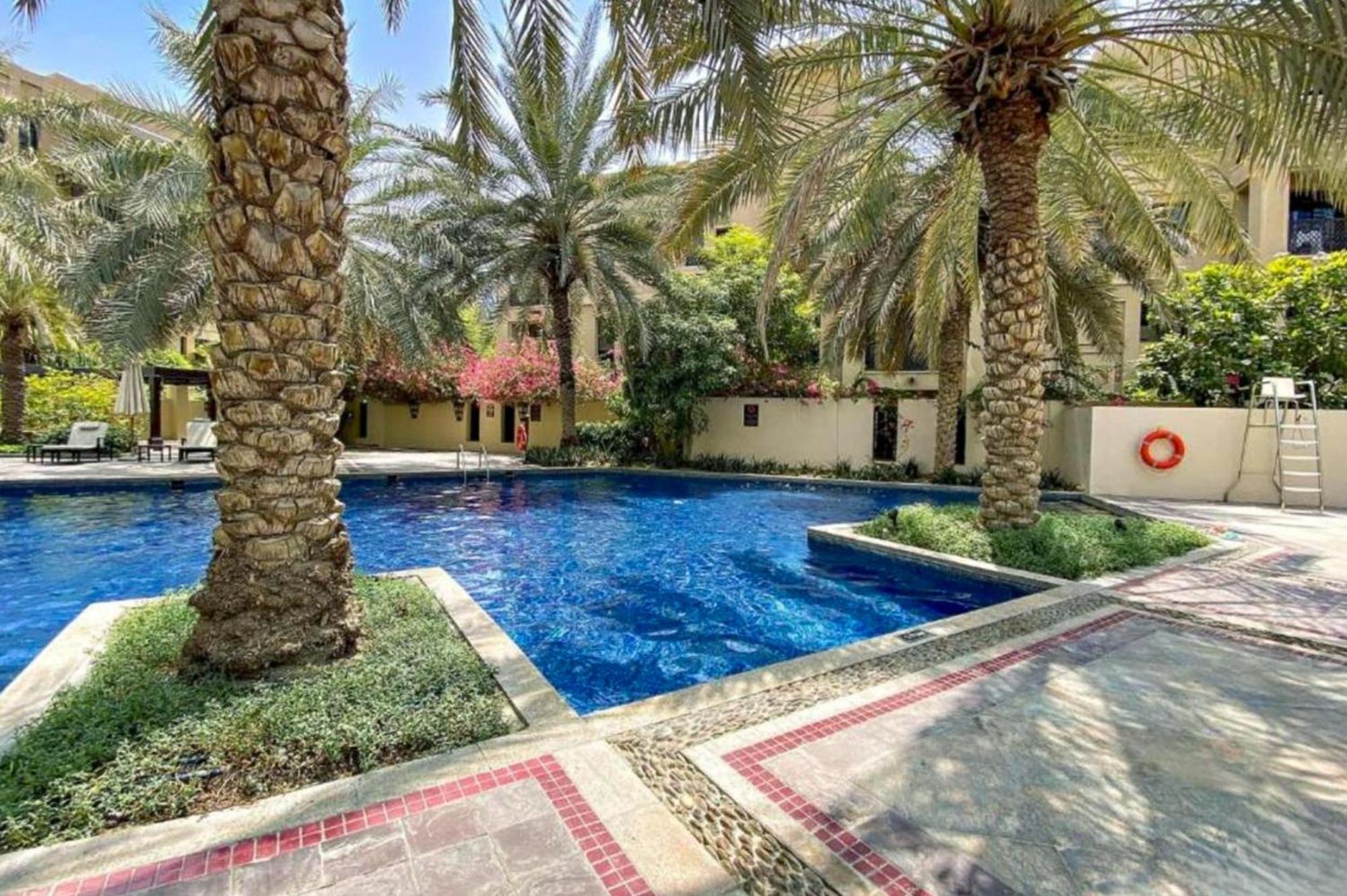 Apartment Luxury Escapes - Burj Khalifa View 90sqm - 1br In Zaafaran, Downtown Dubai