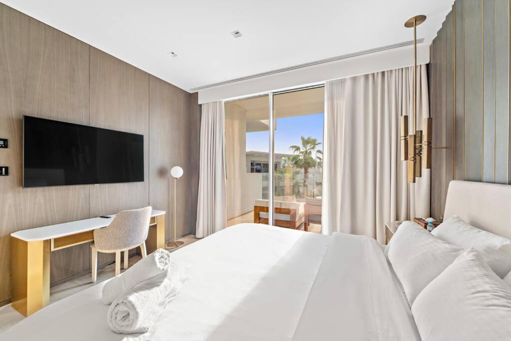 First Class 2br Palm Paradise * Dubai