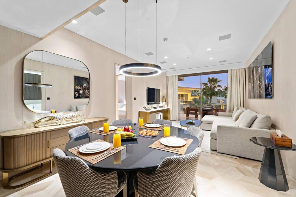 Apartment First Class 2br Palm Paradise